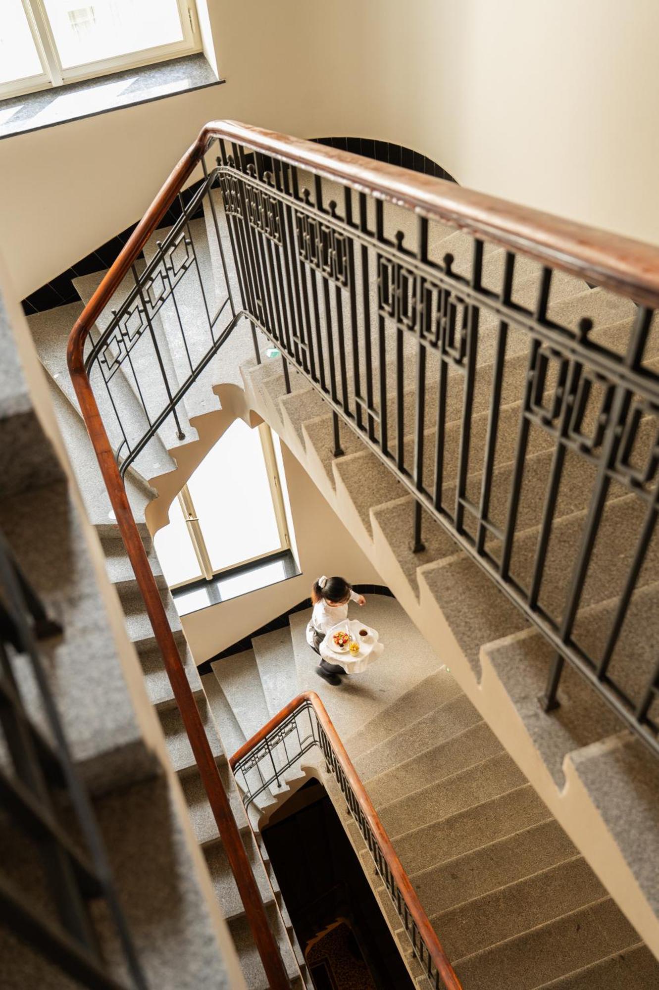 Family Room,1704999757:JPEG